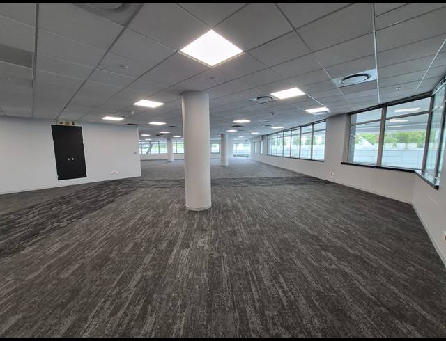 736M² OFFICE TO LET IN SANDTON CENTRAL